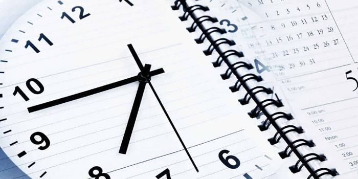 Часы и календарь